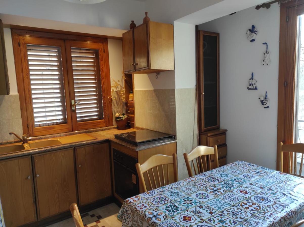 Casa Nupi Lejlighed Sant'Alessio Siculo Eksteriør billede